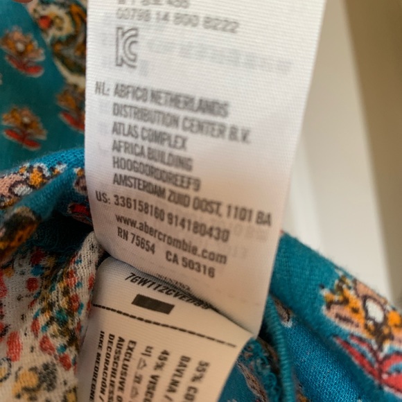 Hollister blue floral boho blouse w tassels size S - Picture 7 of 8